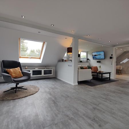 Ferienhaus Villa Adelsberg Mit Dachterrasse In Zentraler Lage Fuer Bis Zu 10 Personen Chemnitz Exterior foto