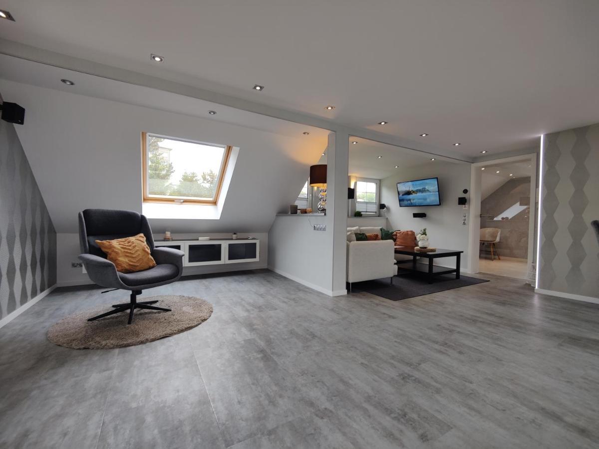 Ferienhaus Villa Adelsberg Mit Dachterrasse In Zentraler Lage Fuer Bis Zu 10 Personen Chemnitz Exterior foto