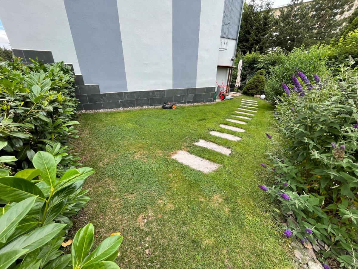 Ferienhaus Villa Adelsberg Mit Dachterrasse In Zentraler Lage Fuer Bis Zu 10 Personen Chemnitz Exterior foto