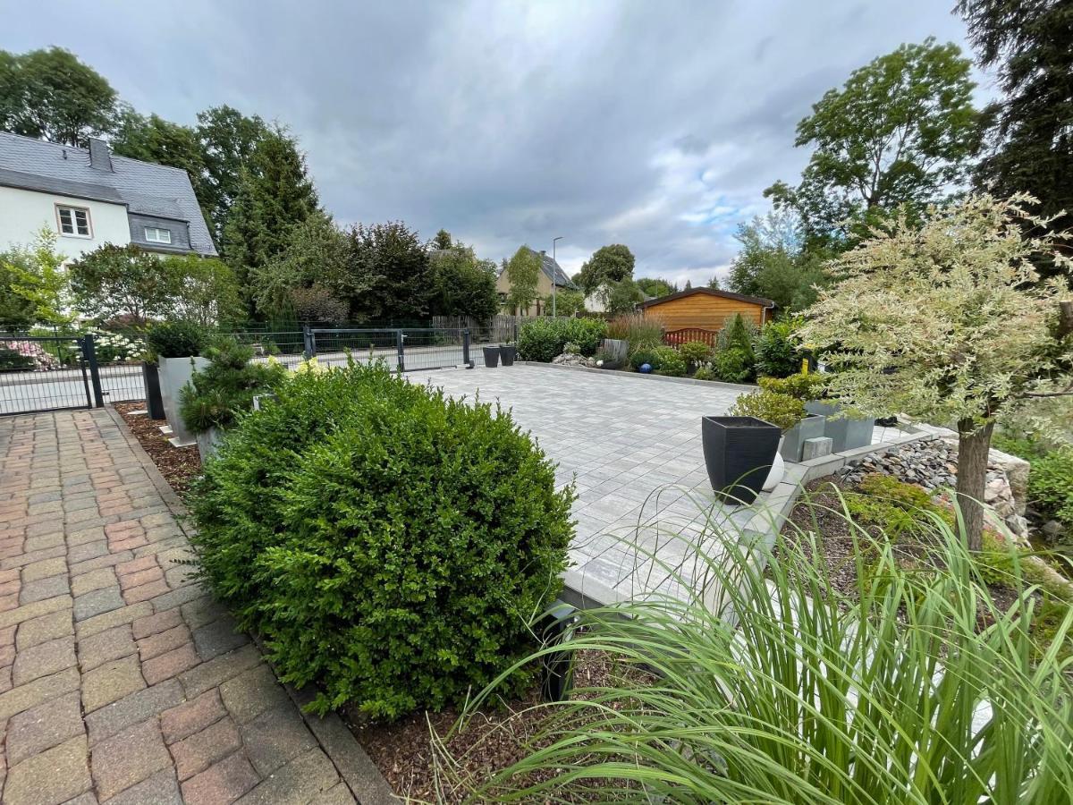 Ferienhaus Villa Adelsberg Mit Dachterrasse In Zentraler Lage Fuer Bis Zu 10 Personen Chemnitz Exterior foto
